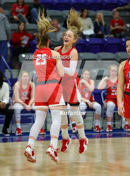 Thumbnail 2 in Jim Ned vs. Holliday (UIL 3A Area Playoff) photogallery.