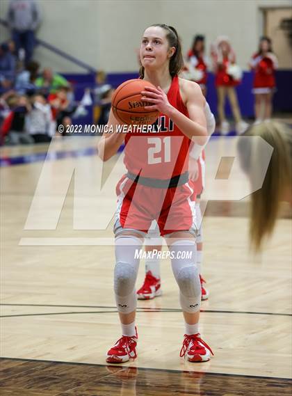Thumbnail 3 in Jim Ned vs. Holliday (UIL 3A Area Playoff) photogallery.