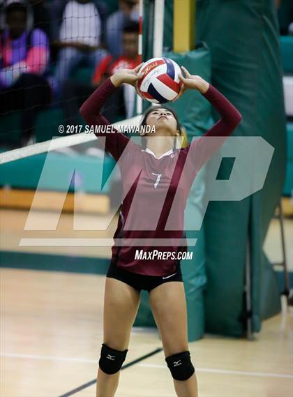 Thumbnail 1 in Van Nuys @ Granada Hills  photogallery.