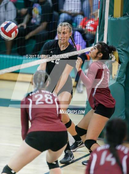 Thumbnail 2 in Van Nuys @ Granada Hills  photogallery.