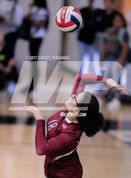 Thumbnail 1 in Van Nuys @ Granada Hills  photogallery.