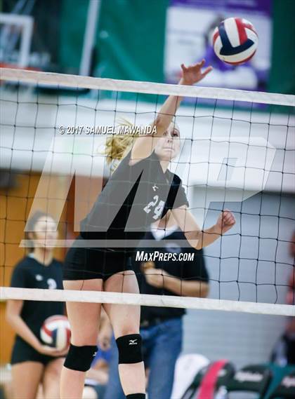 Thumbnail 2 in Van Nuys @ Granada Hills  photogallery.