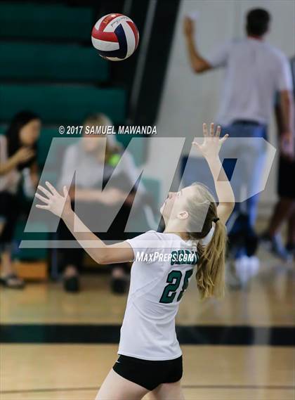 Thumbnail 1 in Van Nuys @ Granada Hills  photogallery.