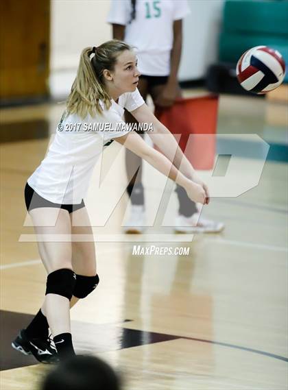 Thumbnail 3 in Van Nuys @ Granada Hills  photogallery.