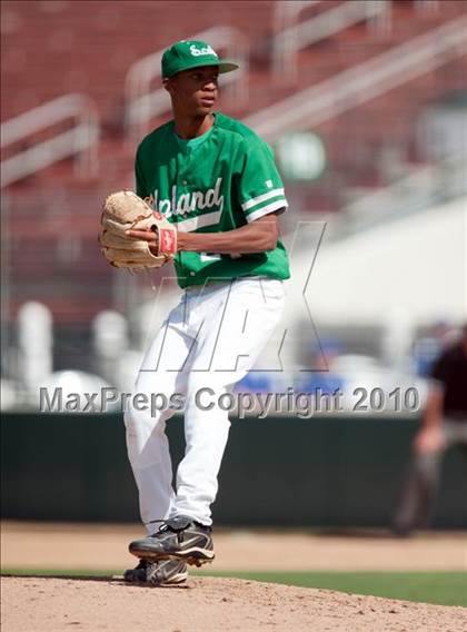 Thumbnail 3 in Upland vs. Etiwanda photogallery.