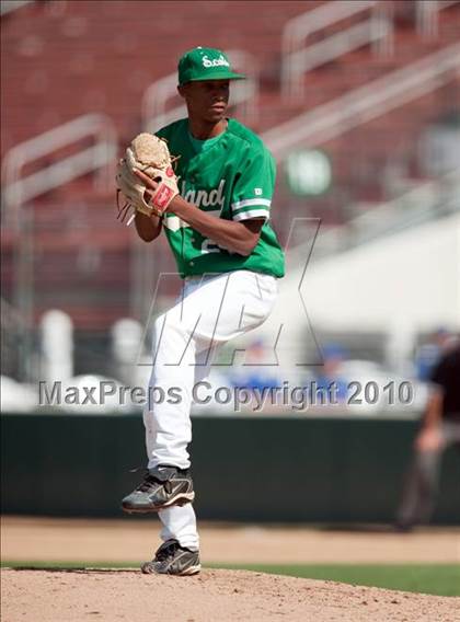 Thumbnail 2 in Upland vs. Etiwanda photogallery.