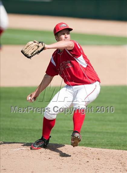 Thumbnail 3 in Upland vs. Etiwanda photogallery.