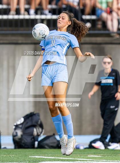 Thumbnail 3 in Robinson @ Yorktown (VHSL Class 6 State Quarterfinal) photogallery.