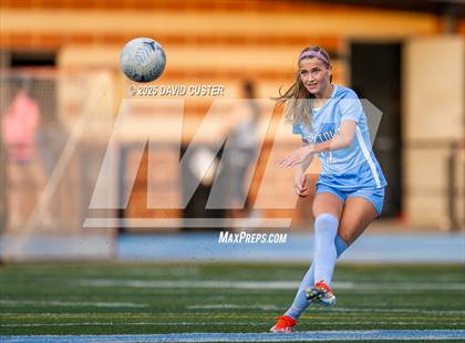 Thumbnail 2 in Robinson @ Yorktown (VHSL Class 6 State Quarterfinal) photogallery.