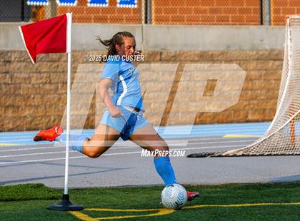 Thumbnail 1 in Robinson @ Yorktown (VHSL Class 6 State Quarterfinal) photogallery.