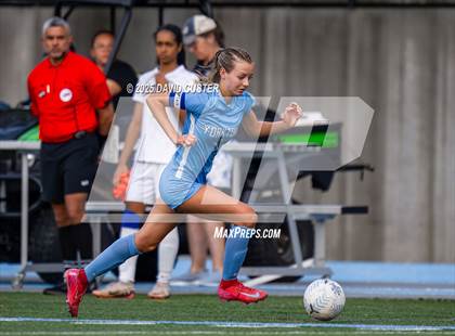 Thumbnail 3 in Robinson @ Yorktown (VHSL Class 6 State Quarterfinal) photogallery.