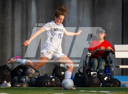 Thumbnail 3 in Robinson @ Yorktown (VHSL Class 6 State Quarterfinal) photogallery.