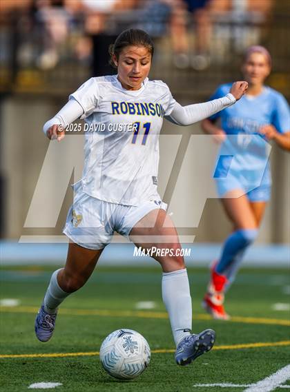 Thumbnail 1 in Robinson @ Yorktown (VHSL Class 6 State Quarterfinal) photogallery.