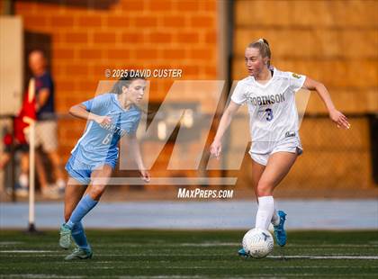 Thumbnail 3 in Robinson @ Yorktown (VHSL Class 6 State Quarterfinal) photogallery.