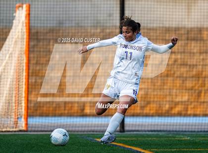 Thumbnail 3 in Robinson @ Yorktown (VHSL Class 6 State Quarterfinal) photogallery.