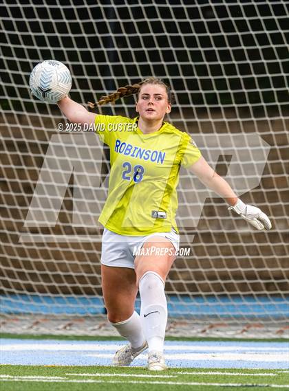 Thumbnail 3 in Robinson @ Yorktown (VHSL Class 6 State Quarterfinal) photogallery.