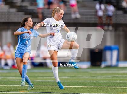 Thumbnail 2 in Robinson @ Yorktown (VHSL Class 6 State Quarterfinal) photogallery.