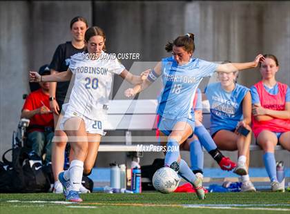 Thumbnail 3 in Robinson @ Yorktown (VHSL Class 6 State Quarterfinal) photogallery.