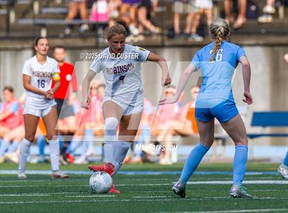 Thumbnail 2 in Robinson @ Yorktown (VHSL Class 6 State Quarterfinal) photogallery.