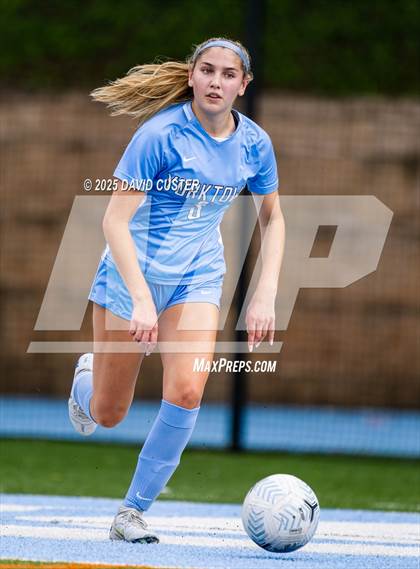 Thumbnail 3 in Robinson @ Yorktown (VHSL Class 6 State Quarterfinal) photogallery.