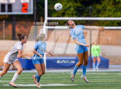 Thumbnail 1 in Robinson @ Yorktown (VHSL Class 6 State Quarterfinal) photogallery.