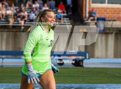 Thumbnail 1 in Robinson @ Yorktown (VHSL Class 6 State Quarterfinal) photogallery.