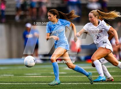 Thumbnail 3 in Robinson @ Yorktown (VHSL Class 6 State Quarterfinal) photogallery.