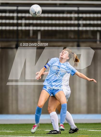 Thumbnail 2 in Robinson @ Yorktown (VHSL Class 6 State Quarterfinal) photogallery.