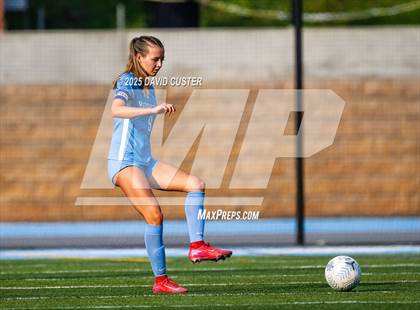 Thumbnail 1 in Robinson @ Yorktown (VHSL Class 6 State Quarterfinal) photogallery.