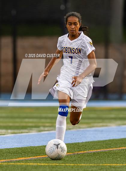 Thumbnail 1 in Robinson @ Yorktown (VHSL Class 6 State Quarterfinal) photogallery.