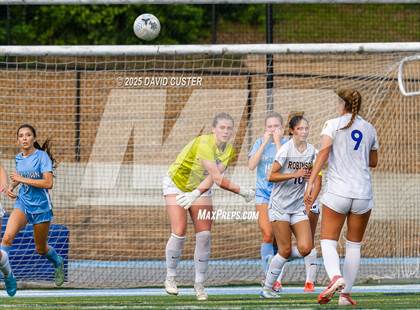 Thumbnail 1 in Robinson @ Yorktown (VHSL Class 6 State Quarterfinal) photogallery.