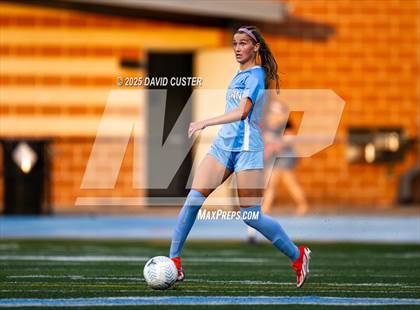 Thumbnail 1 in Robinson @ Yorktown (VHSL Class 6 State Quarterfinal) photogallery.