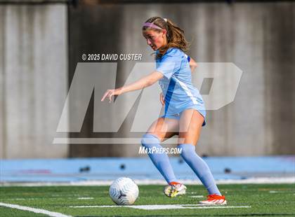 Thumbnail 2 in Robinson @ Yorktown (VHSL Class 6 State Quarterfinal) photogallery.