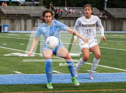 Thumbnail 3 in Robinson @ Yorktown (VHSL Class 6 State Quarterfinal) photogallery.