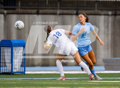 Thumbnail 1 in Robinson @ Yorktown (VHSL Class 6 State Quarterfinal) photogallery.