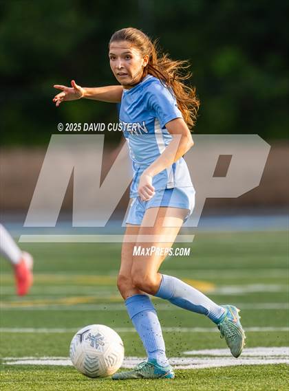 Thumbnail 2 in Robinson @ Yorktown (VHSL Class 6 State Quarterfinal) photogallery.