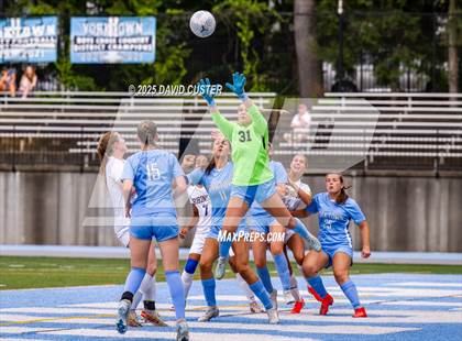 Thumbnail 3 in Robinson @ Yorktown (VHSL Class 6 State Quarterfinal) photogallery.