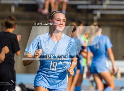 Thumbnail 1 in Robinson @ Yorktown (VHSL Class 6 State Quarterfinal) photogallery.