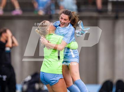 Thumbnail 1 in Robinson @ Yorktown (VHSL Class 6 State Quarterfinal) photogallery.