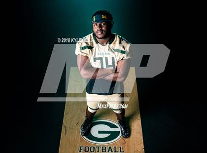 Thumbnail 1 in Grayson  (Preseason Early Contenders Photo Shoot)  photogallery.