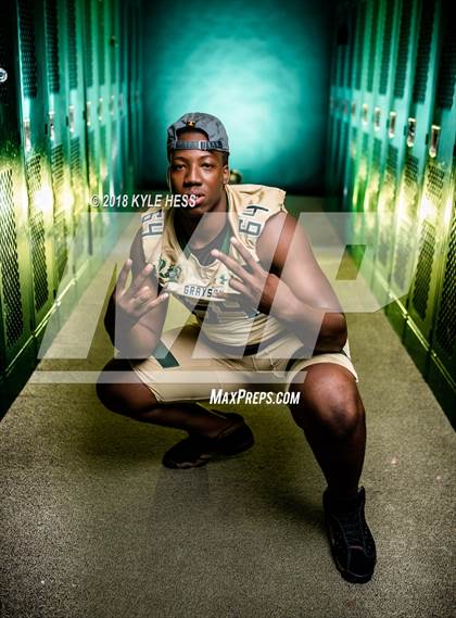 Thumbnail 2 in Grayson  (Preseason Early Contenders Photo Shoot)  photogallery.