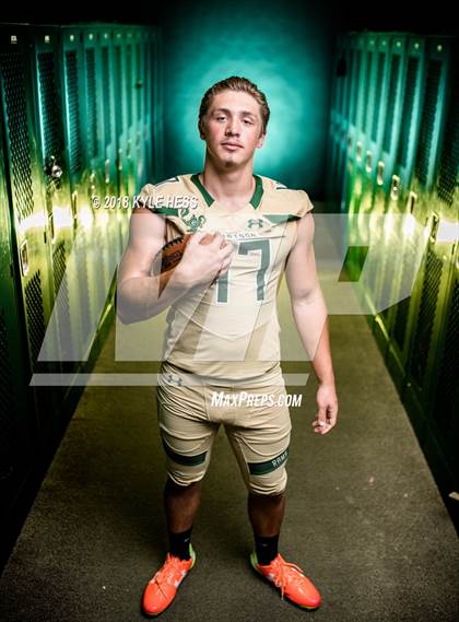 Thumbnail 3 in Grayson  (Preseason Early Contenders Photo Shoot)  photogallery.
