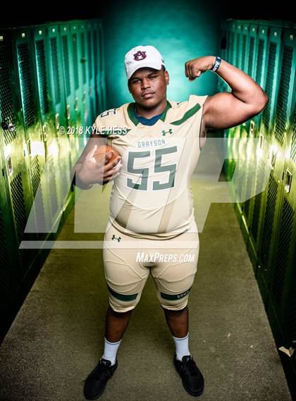 Thumbnail 3 in Grayson  (Preseason Early Contenders Photo Shoot)  photogallery.