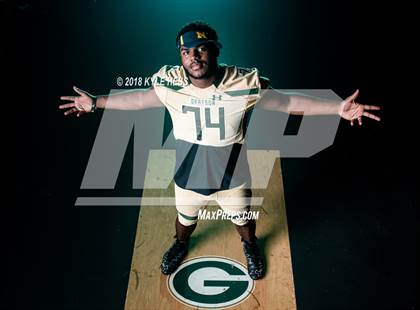 Thumbnail 2 in Grayson  (Preseason Early Contenders Photo Shoot)  photogallery.