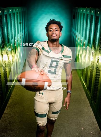 Thumbnail 2 in Grayson  (Preseason Early Contenders Photo Shoot)  photogallery.