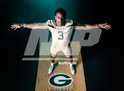 Thumbnail 1 in Grayson  (Preseason Early Contenders Photo Shoot)  photogallery.