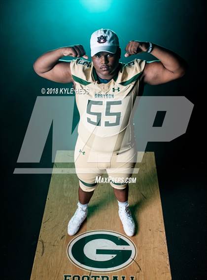 Thumbnail 2 in Grayson  (Preseason Early Contenders Photo Shoot)  photogallery.