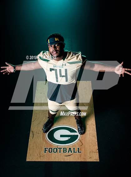 Thumbnail 3 in Grayson  (Preseason Early Contenders Photo Shoot)  photogallery.