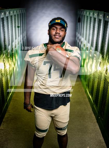 Thumbnail 2 in Grayson  (Preseason Early Contenders Photo Shoot)  photogallery.