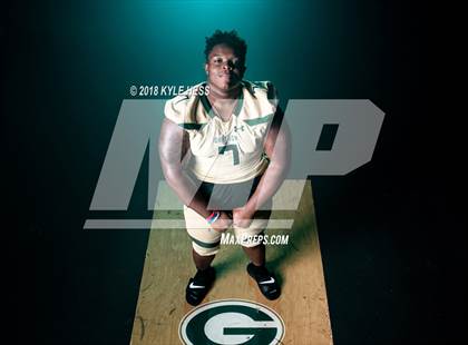 Thumbnail 1 in Grayson  (Preseason Early Contenders Photo Shoot)  photogallery.
